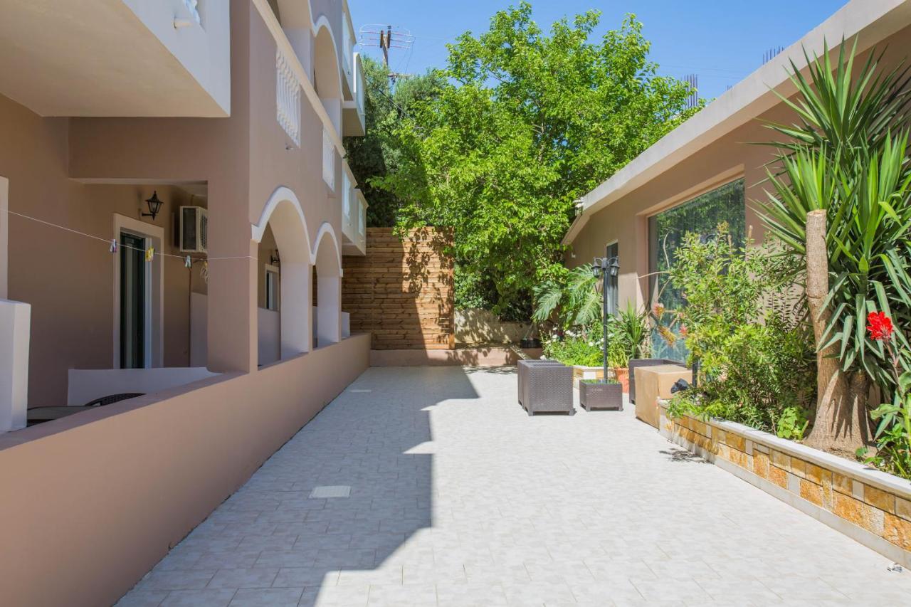 Kozanos Hotel & Suites Alykanas  Exterior foto